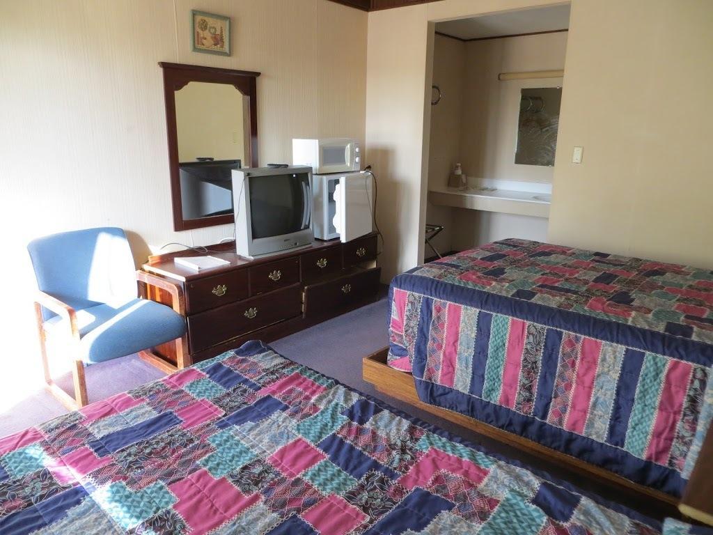 The Bluffs Inn & Suites 迪科拉 外观 照片